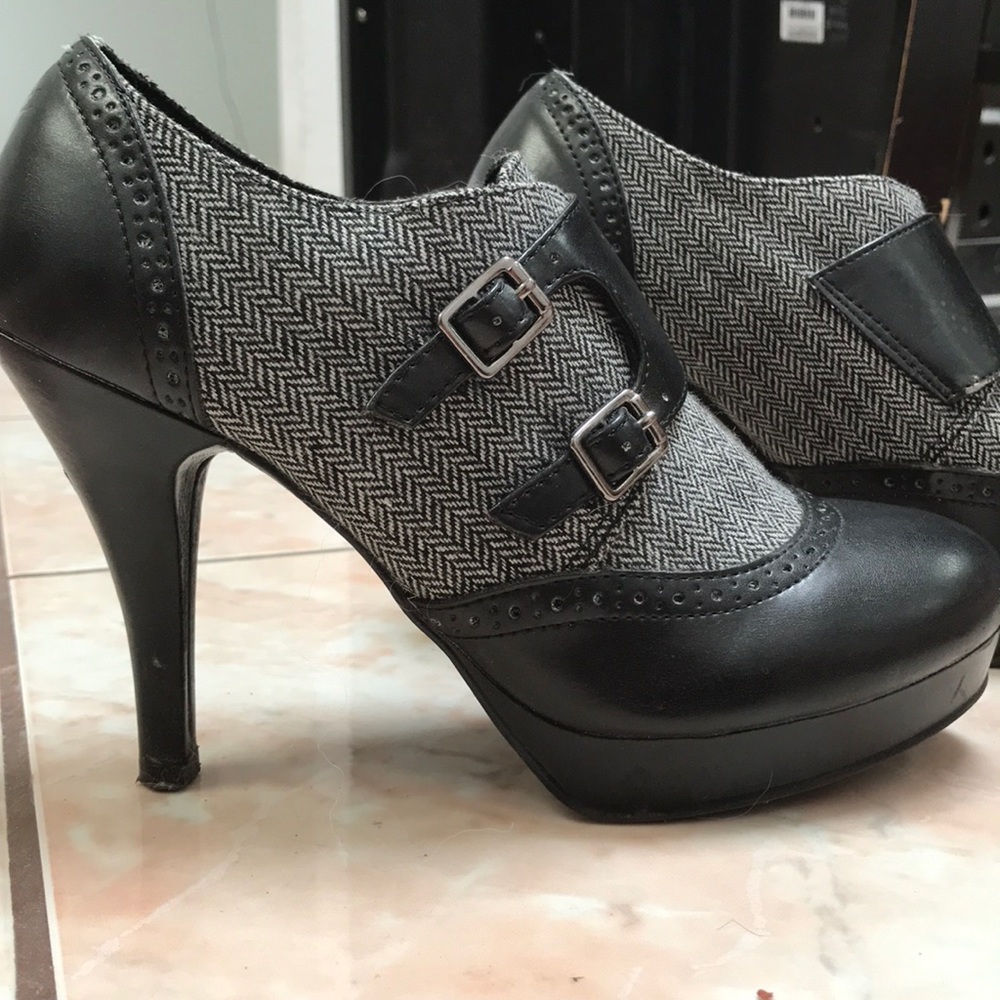 Pin up Heels - Picture 2 of 5